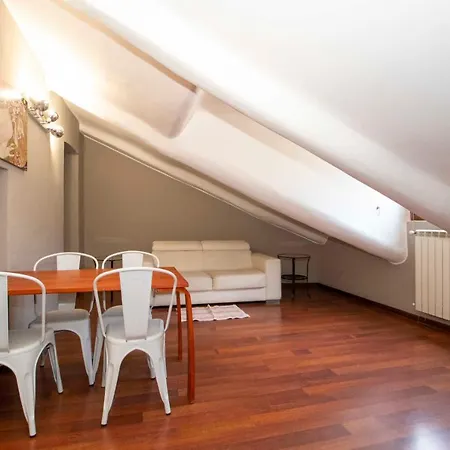 Apartment San Salvario Apt With Balcony *