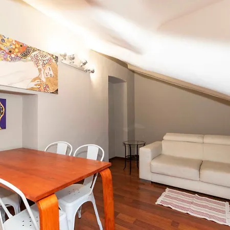 San Salvario Apt With Balcony Apartment *
