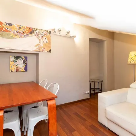 San Salvario Apt With Balcony * Turin