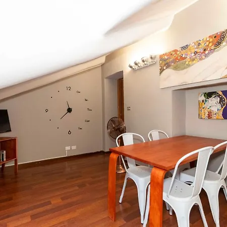San Salvario Apt With Balcony Apartment Turin
