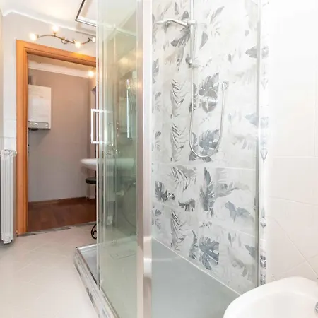 Apartment San Salvario Apt With Balcony *